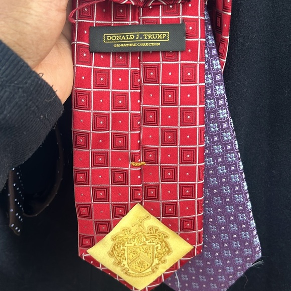 Donald’s j trump tie lot 3 - Picture 2 of 4